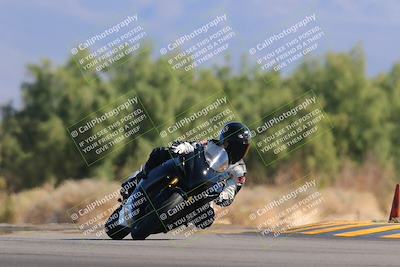 media/Nov-06-2022-SoCal Trackdays (Sun) [[208d2ccc26]]/Turn 7 Set 1 (1050am)/